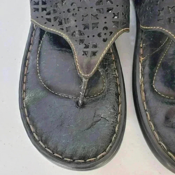 Born Womens Flip Flops Sz 6 - Picture 3 of 7